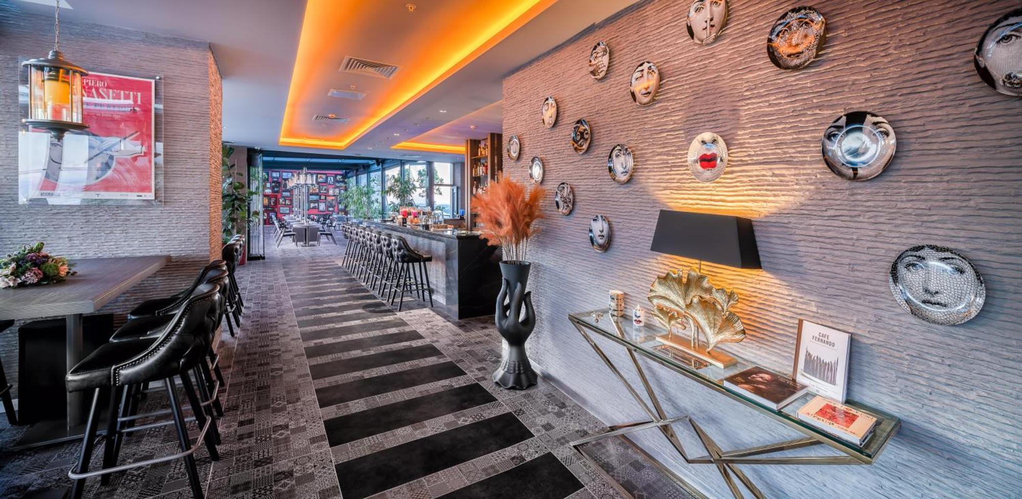 Concorde Tower Hotel & Casino นิโคเซีย ภายนอก รูปภาพ The interior of the hotel