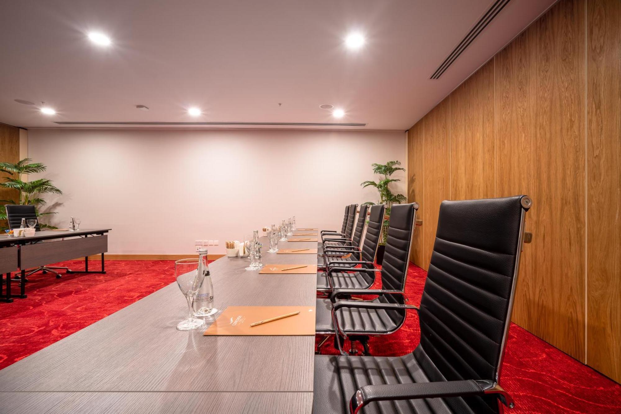Concorde Tower Hotel & Casino นิโคเซีย ภายนอก รูปภาพ Meeting room at the InterContinental London The O2