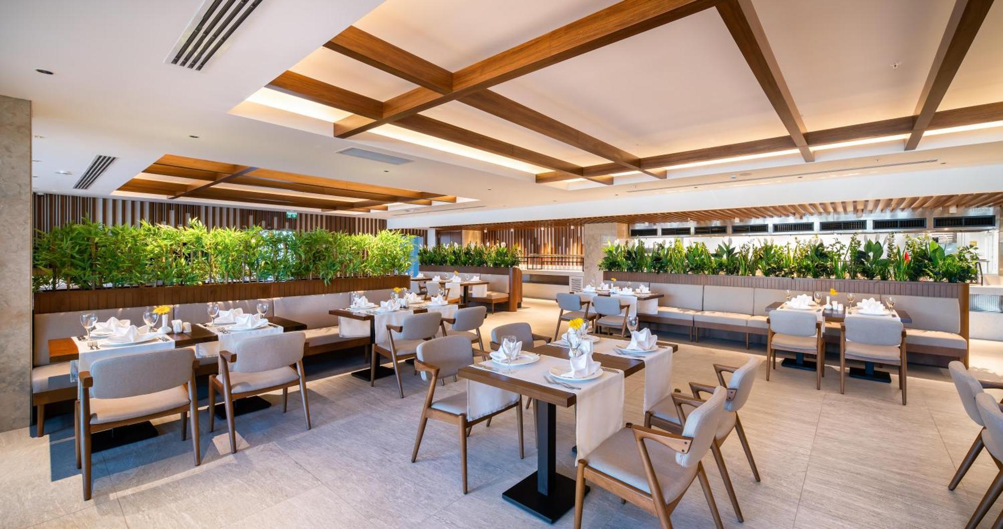 Concorde Tower Hotel & Casino นิโคเซีย ภายนอก รูปภาพ The interior of the restaurant