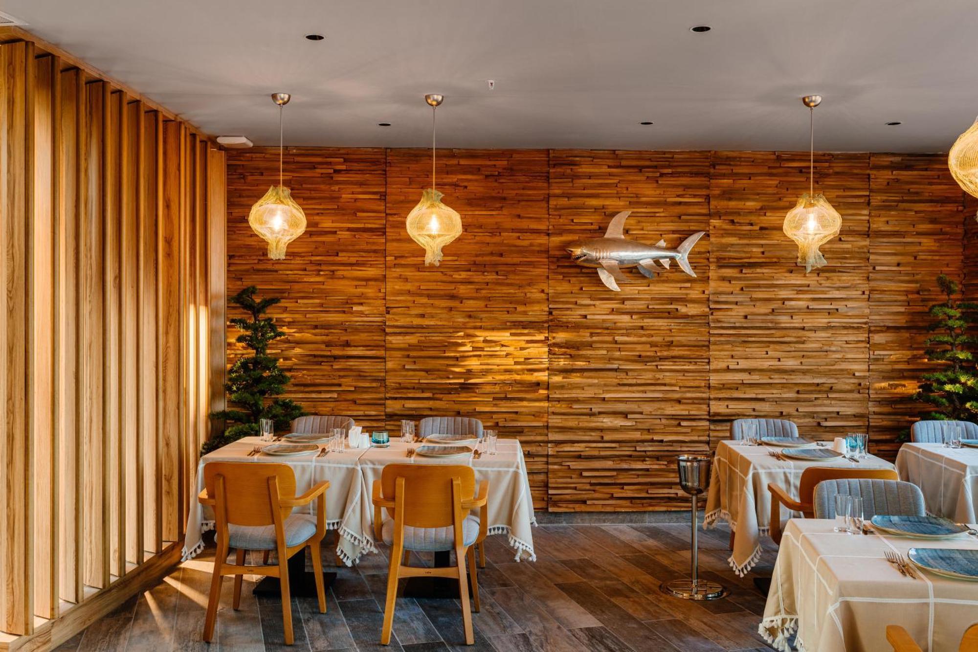Concorde Tower Hotel & Casino นิโคเซีย ภายนอก รูปภาพ Restaurant interior